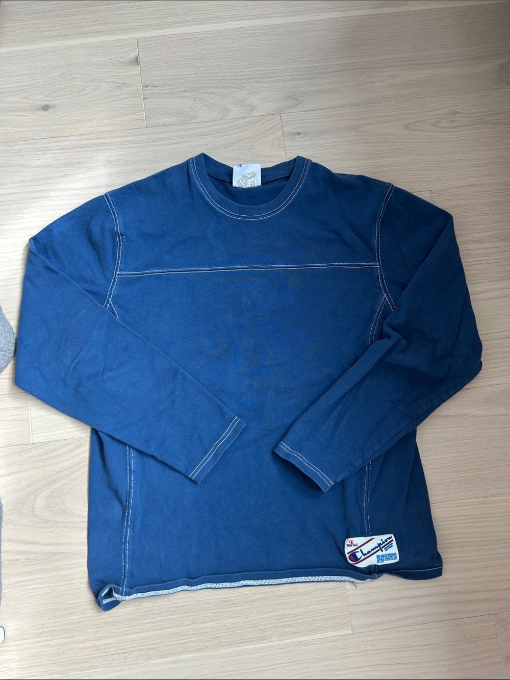 Champion Navy Blue Crewneck Sweatshirt with Contrast Stitching